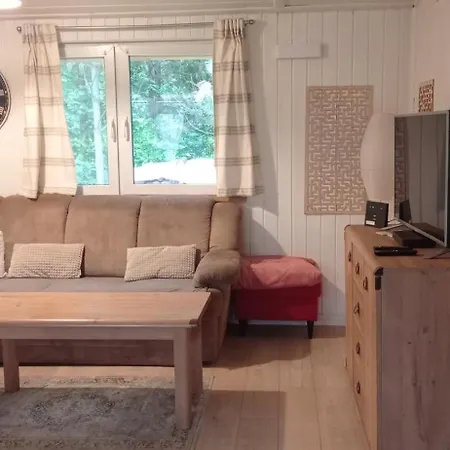 Basiowka Nad Jeziorem بيت للعطل بوزكوفو