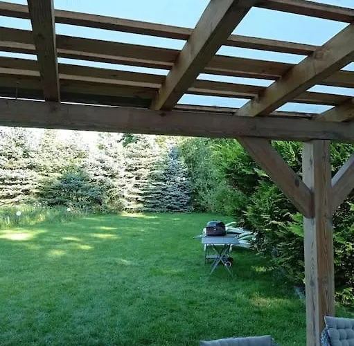 Basiowka Nad Jeziorem Ferienhaus *